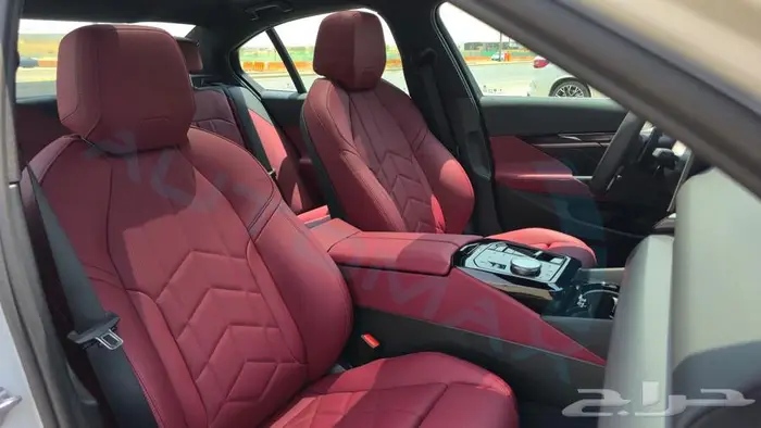 2025 BMW 5-SERIES 520i 2.0T RWD GCC 0Km اصفار ضمان الوكيل 25