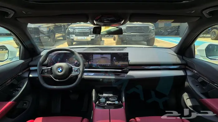 2025 BMW 5-SERIES 520i 2.0T RWD GCC 0Km اصفار ضمان الوكيل 8