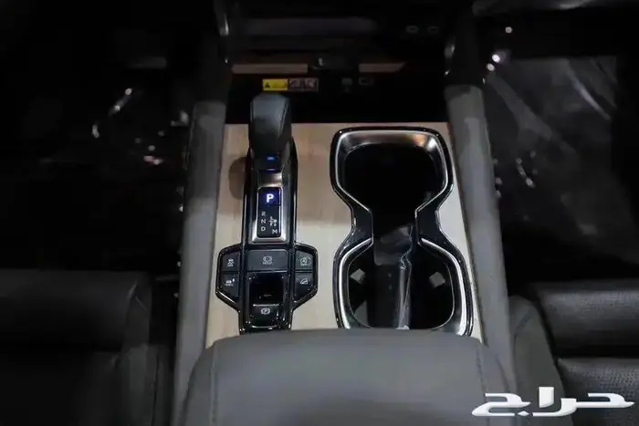 ليكزس RX 350 BB فل كامل بانوراما جلد بنزين موديل 2025 13