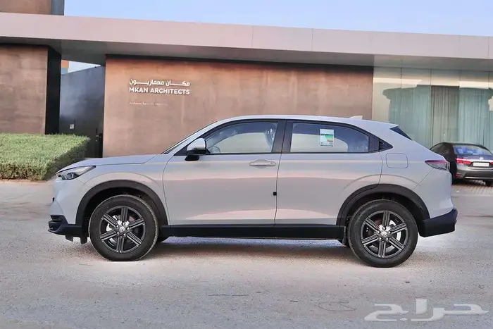 هوندا HR-V سماوي 2024 5