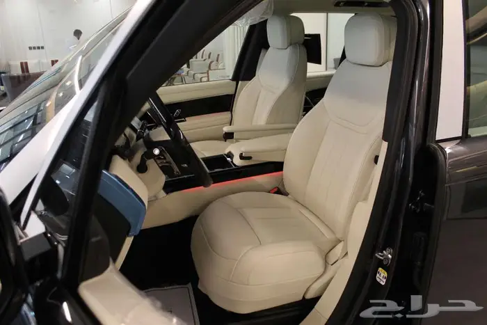 رنج روفر HSE V8 2025 7