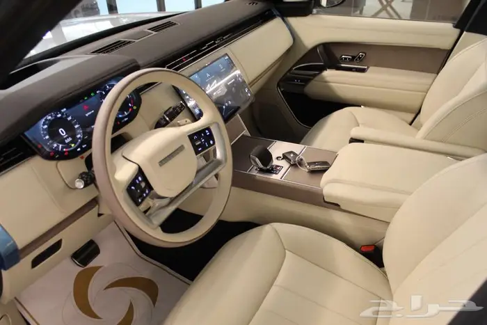 رنج روفر HSE V8 2025 لون مميز 6