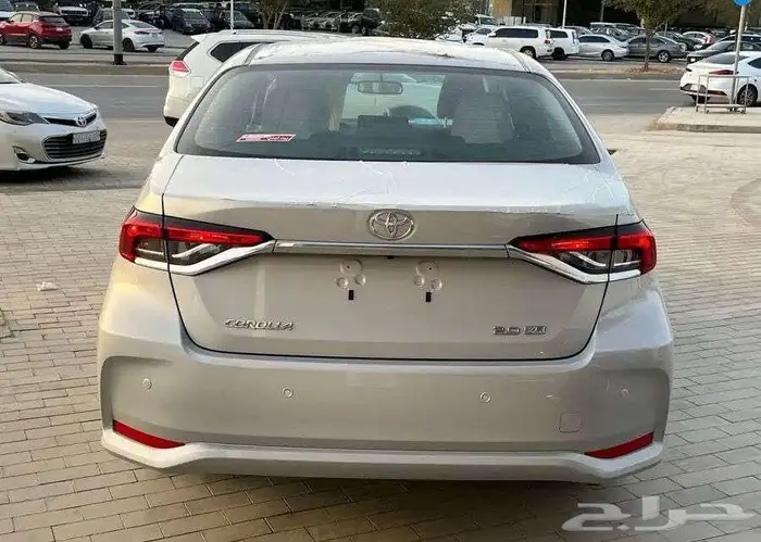 تويوتا كورولا XLI 2.0 مطور بنزين 2025 8