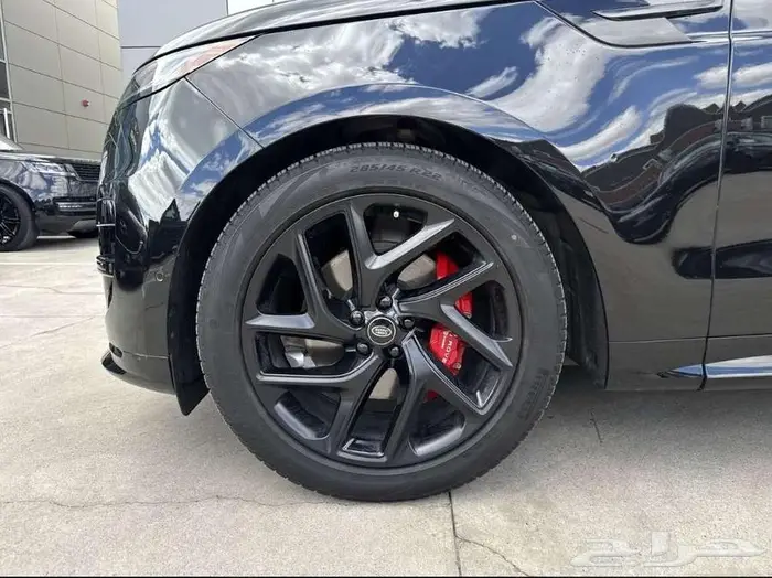 2024 رنج سبورت P400 ب 339 2