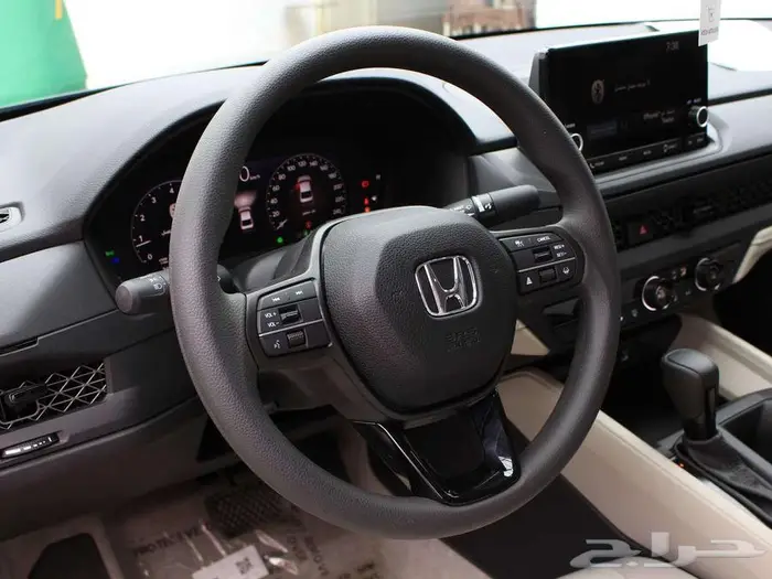 هوندا اكورد LX ستاندر 2025 عبدالله هاشم 8