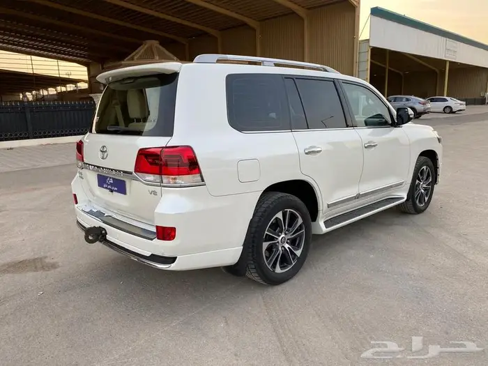 GXR تورنق V8 2020 سعودي نظيف 3