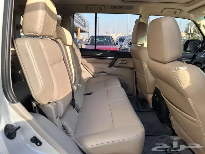 ميتسوبيشي باجيرو 2018 GLS 8