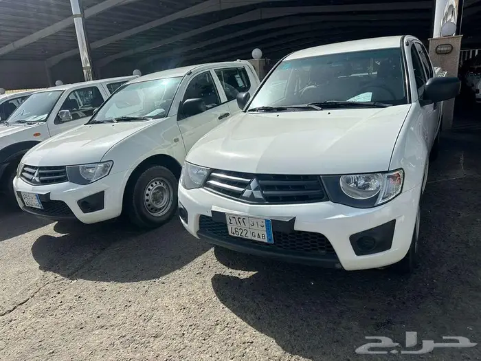 ميتسوبيشي L200 غمارتين 2015 عداد 34 الف 6