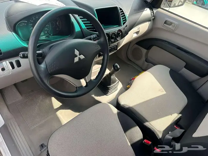 ميتسوبيشي L200 غمارتين 2015 عداد 34 الف 4