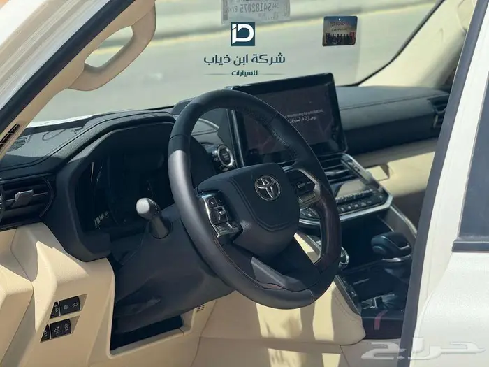 تويوتا لاندكروزر L4 موديل 2025 لدي شركة ابن ذياب للسيارات 2