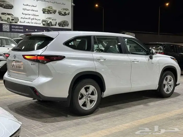 تويوتا هايلاندر LE 4X2 سعودي 2025 13