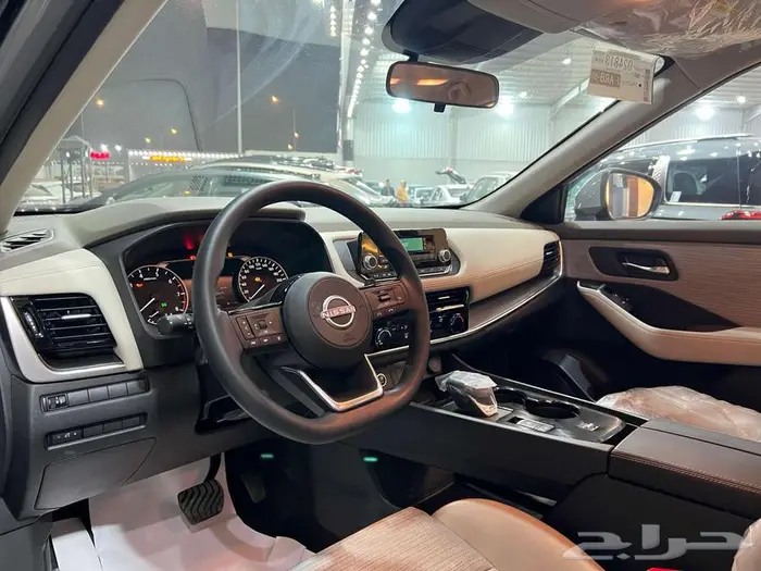 نيسان اكس تريل 5 مقاعد موديل 2025 دبل كاش او اقساط 13