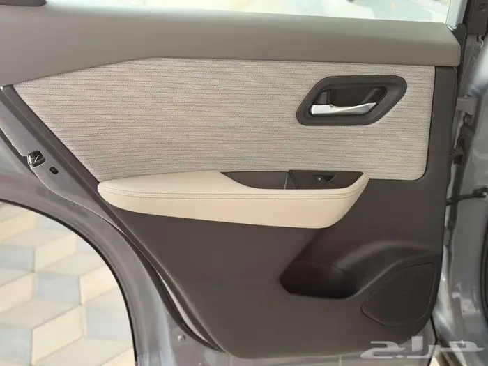 نيسان اكس تريل 5 راكب 2025 12