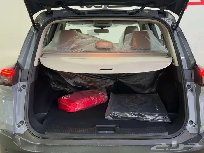 نيسان اكس تريل 5 راكب 2025 4