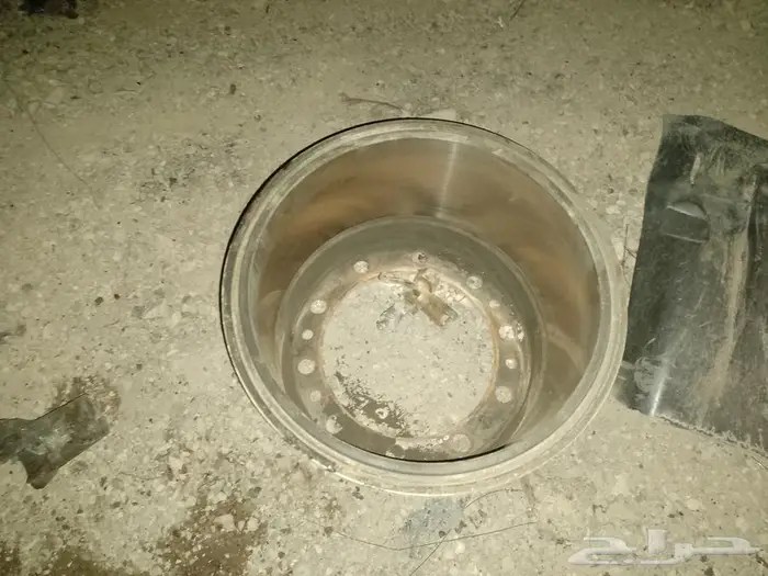 طع تشليح تريله فولفو 2000 0