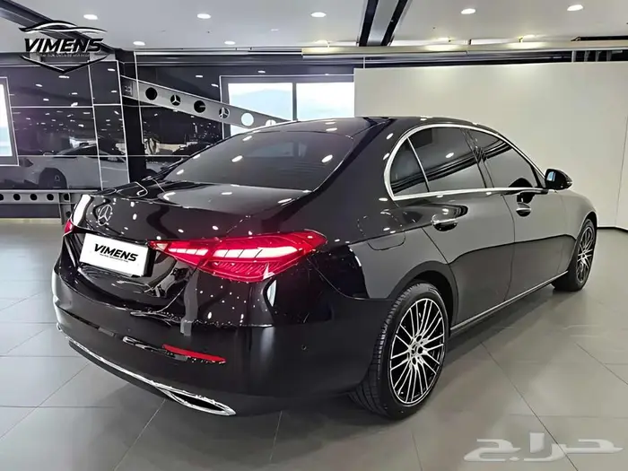 مرسيدس C200 أفانجارد 4MATIC 2025 1