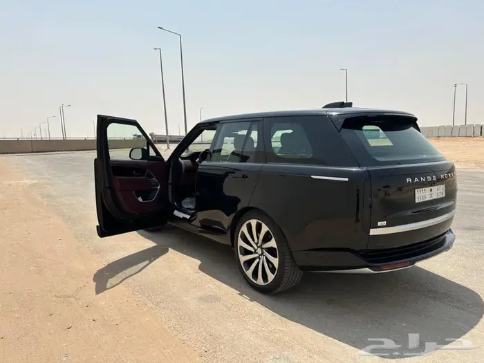 رنج روفر 2023 أوتو 1