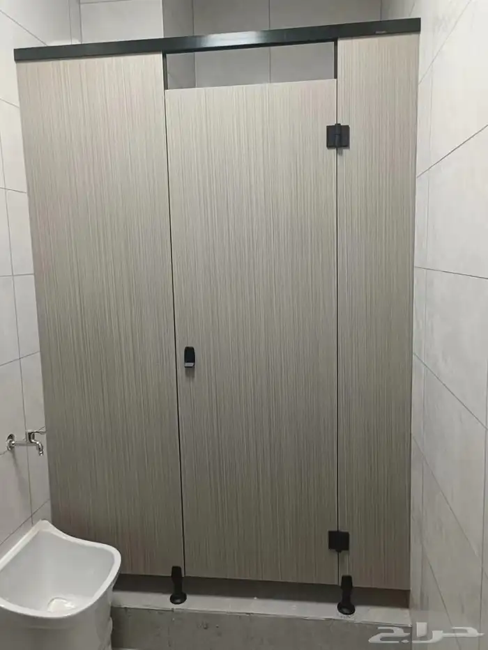 قواطع حمامات Hpl 12