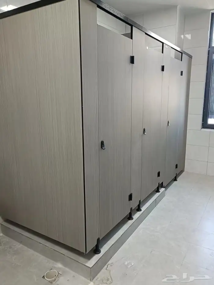 قواطع حمامات Hpl 15