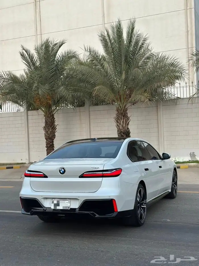 BMW 735i KIT M 2024 ناغي 12
