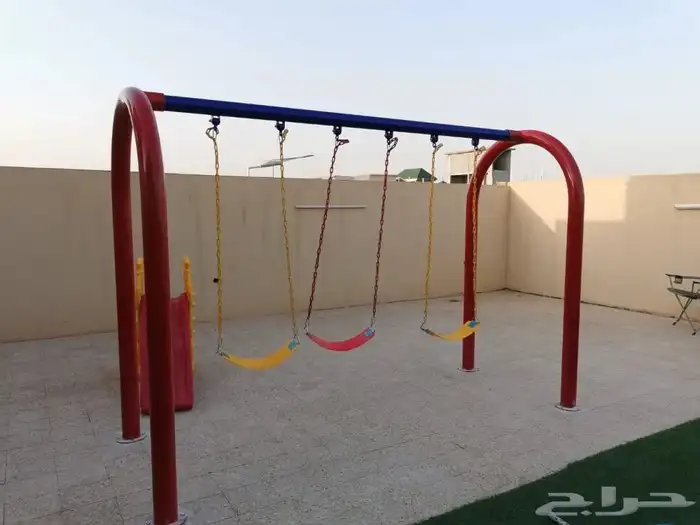 مرجيحة ذات جودة عالية شكل مقوص ثلاث مقاعد تناسب كل الاماكن 7