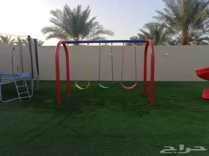 مرجيحة ذات جودة عالية شكل مقوص ثلاث مقاعد تناسب كل الاماكن 6