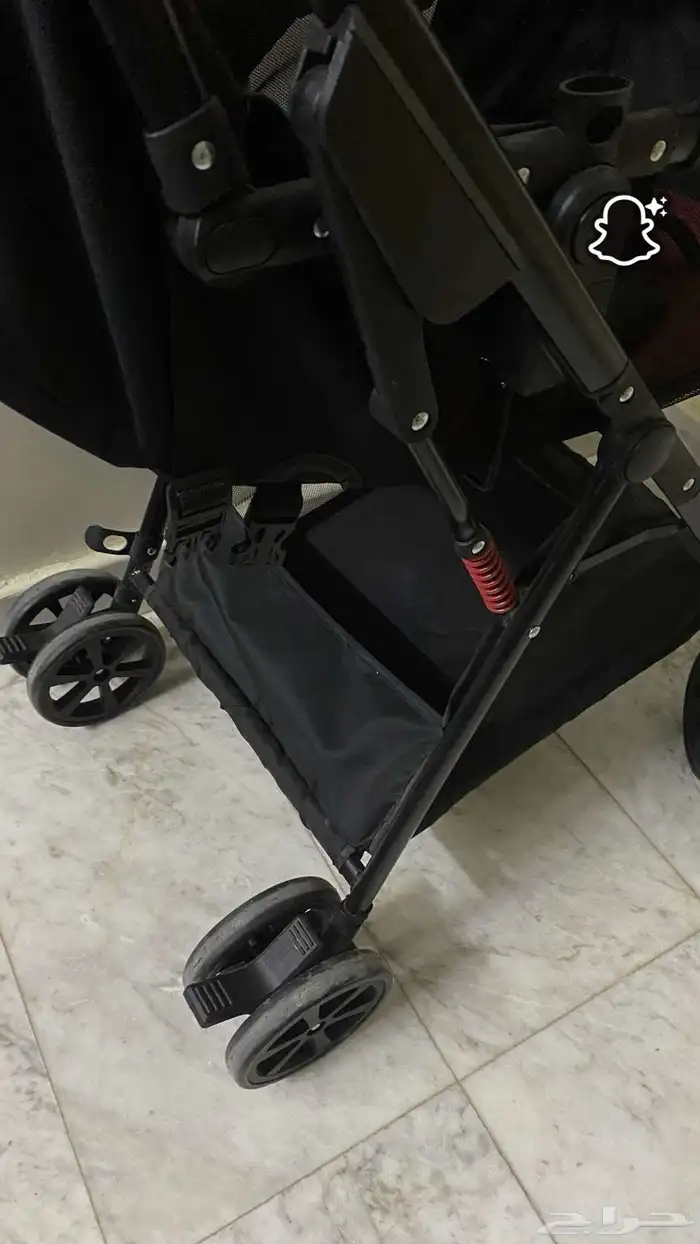 عربيه وسرير رضيعه مستعمل بسيط 10