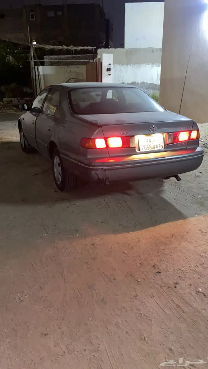 للبيع كامري 2001 Xli لمتد المكينه و القير شرط اللون عشبي 8
