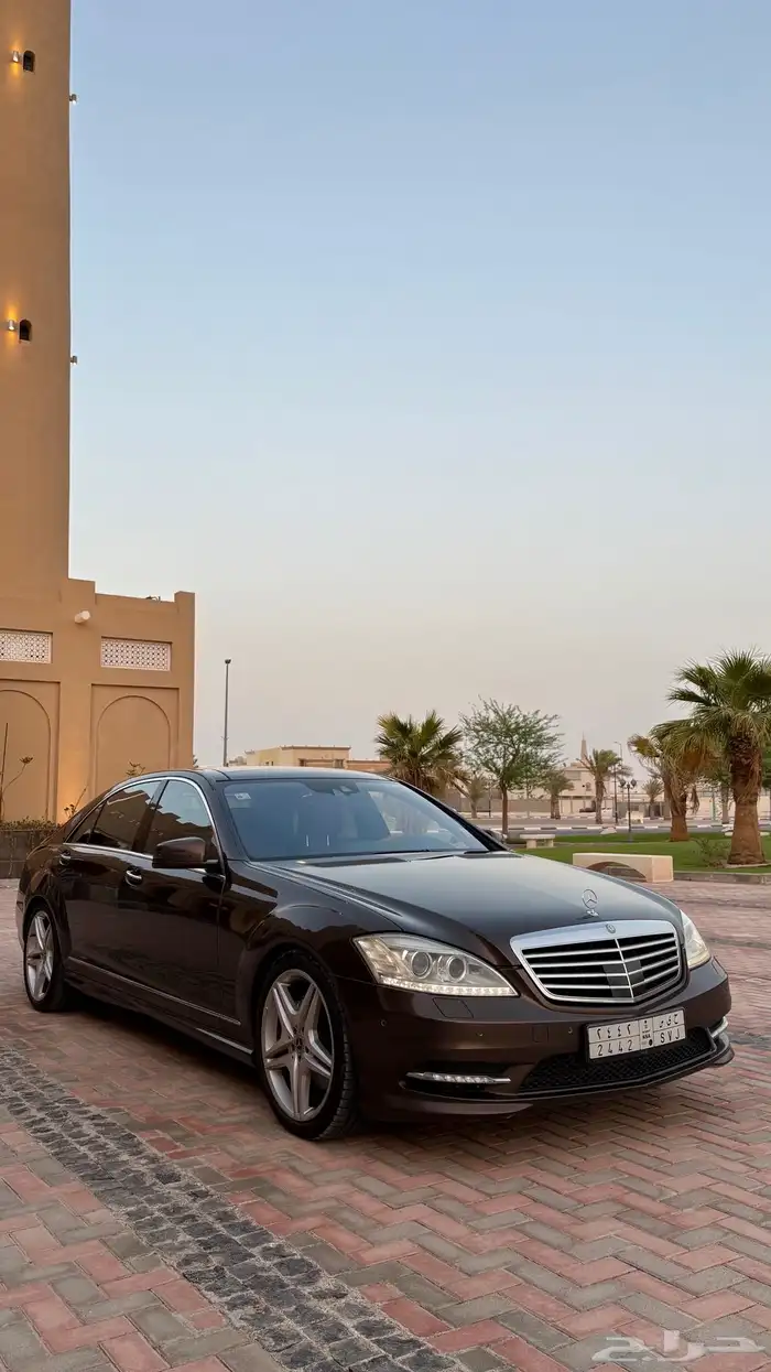 مرسيدس S500 مديل 2011مخزن نظيف جدا 3