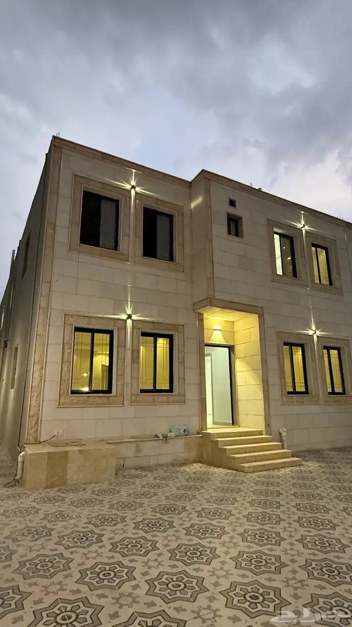 عماره للبيع دور وملحق حي الوسام 0