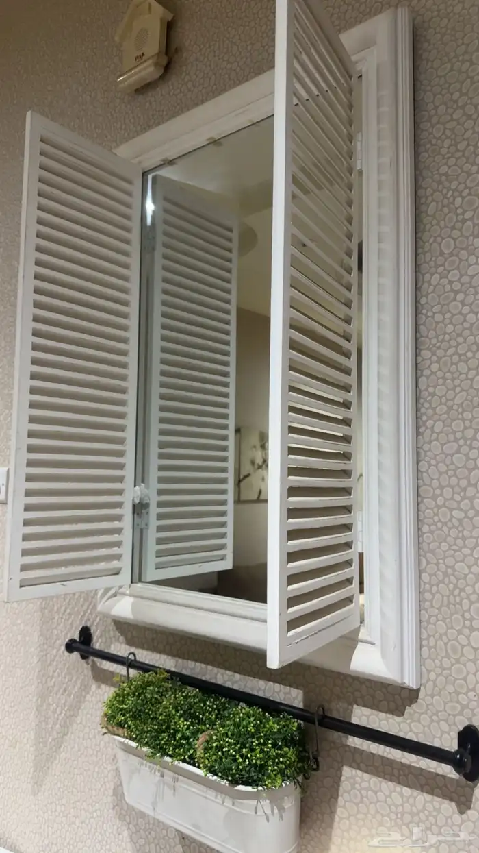 ديكور شباك مرآة 2