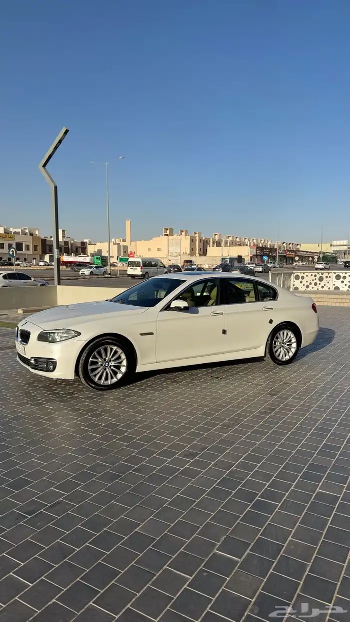 بي ام دبليو لاكجري 520   2015 BMW Luxury 34