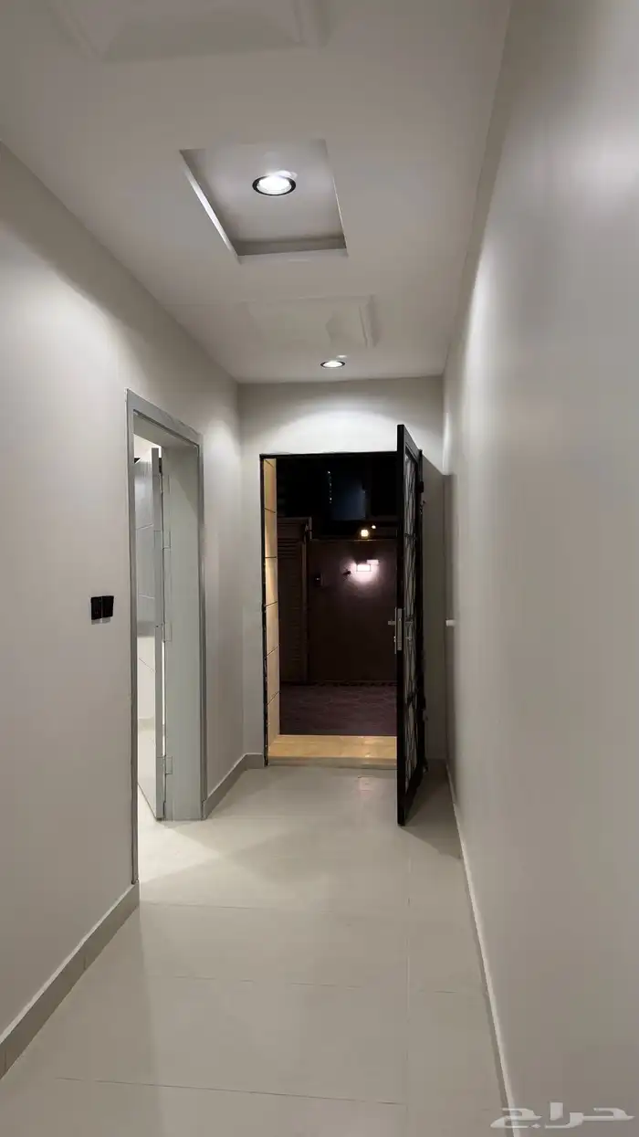 عماره للبيع دور وملحق حي الوسام 3