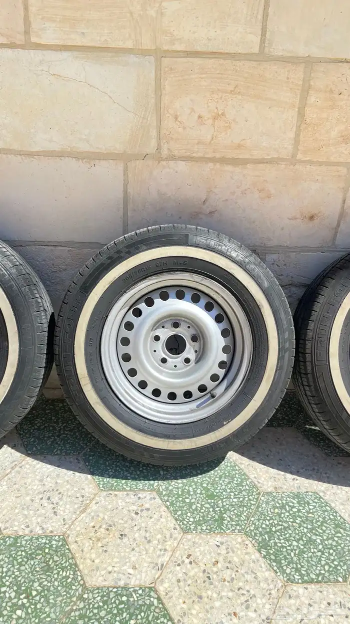 جنوط مرسيدس للبيع بدون الكفرات 3