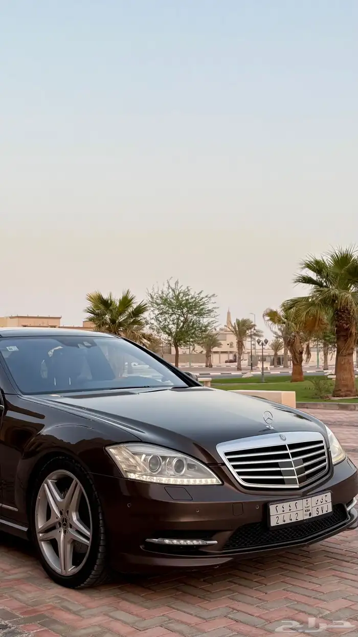 مرسيدس S500 مديل 2011مخزن نظيف جدا 2