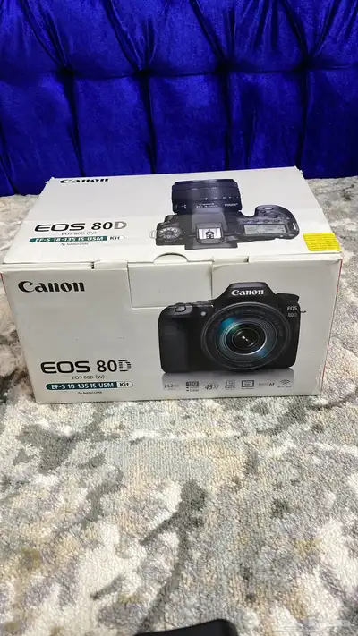 كاميرا كانون 80D نظيفة جدا index