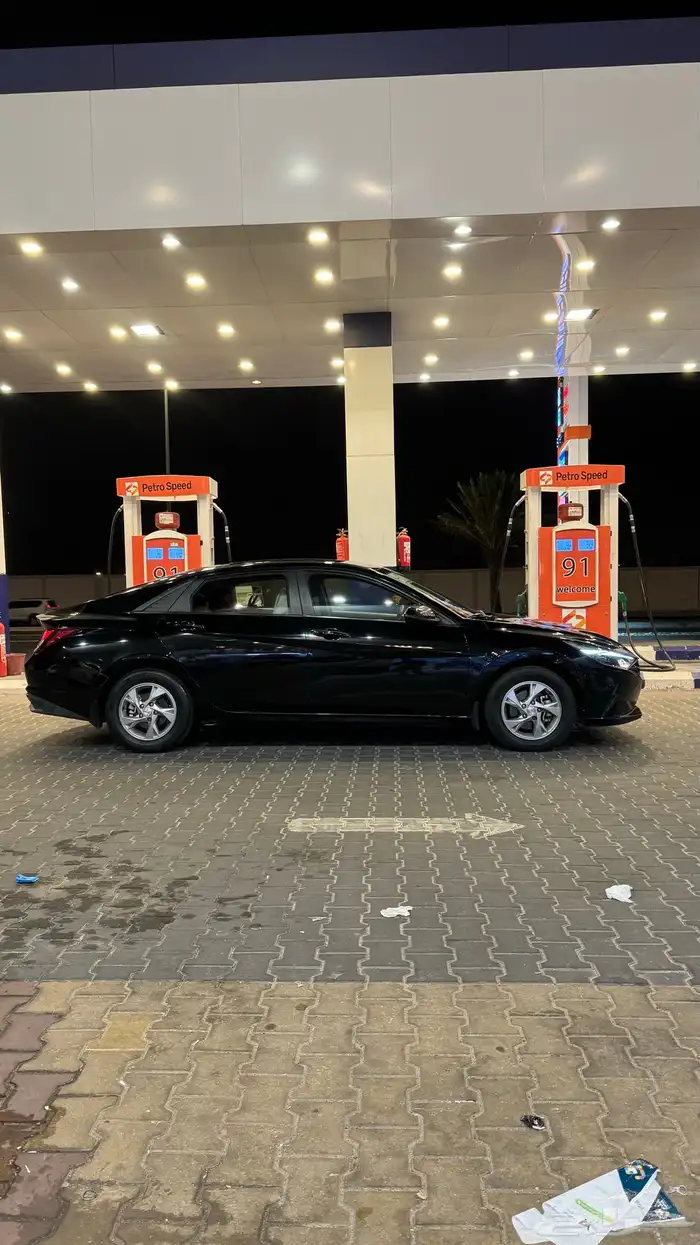 النترا 2021 2.0 اسود 1