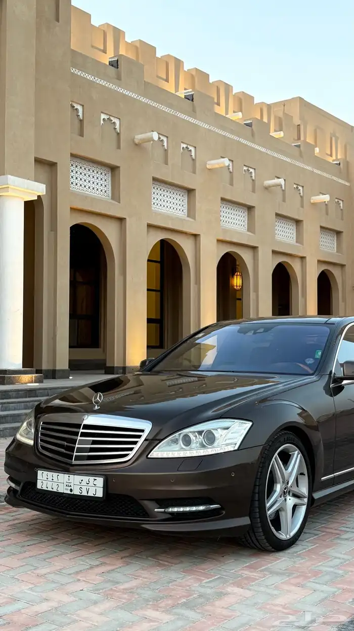 مرسيدس S500 مديل 2011مخزن نظيف جدا 1