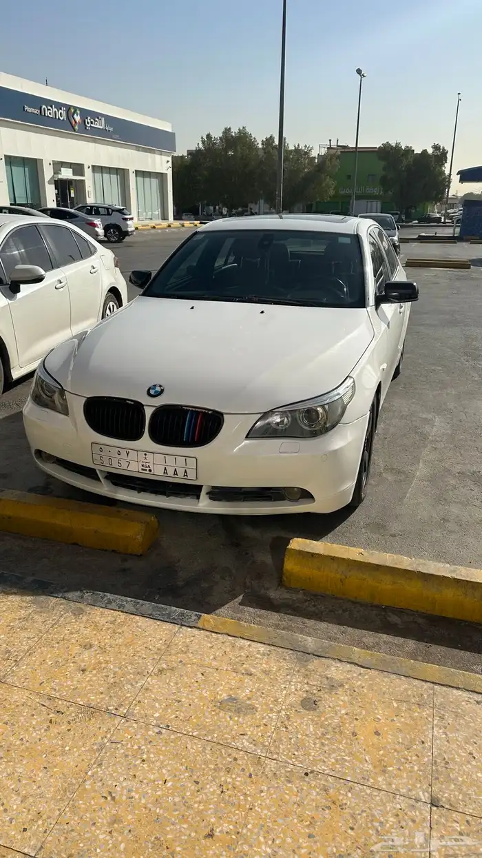 سيارة بي ام i525 4