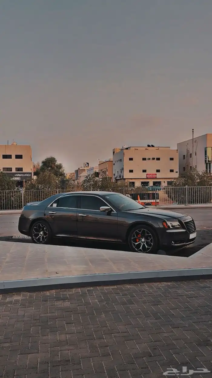 كرايسلر 300c 2014 6 سلندر ليميتد للبيع او للبدل 3
