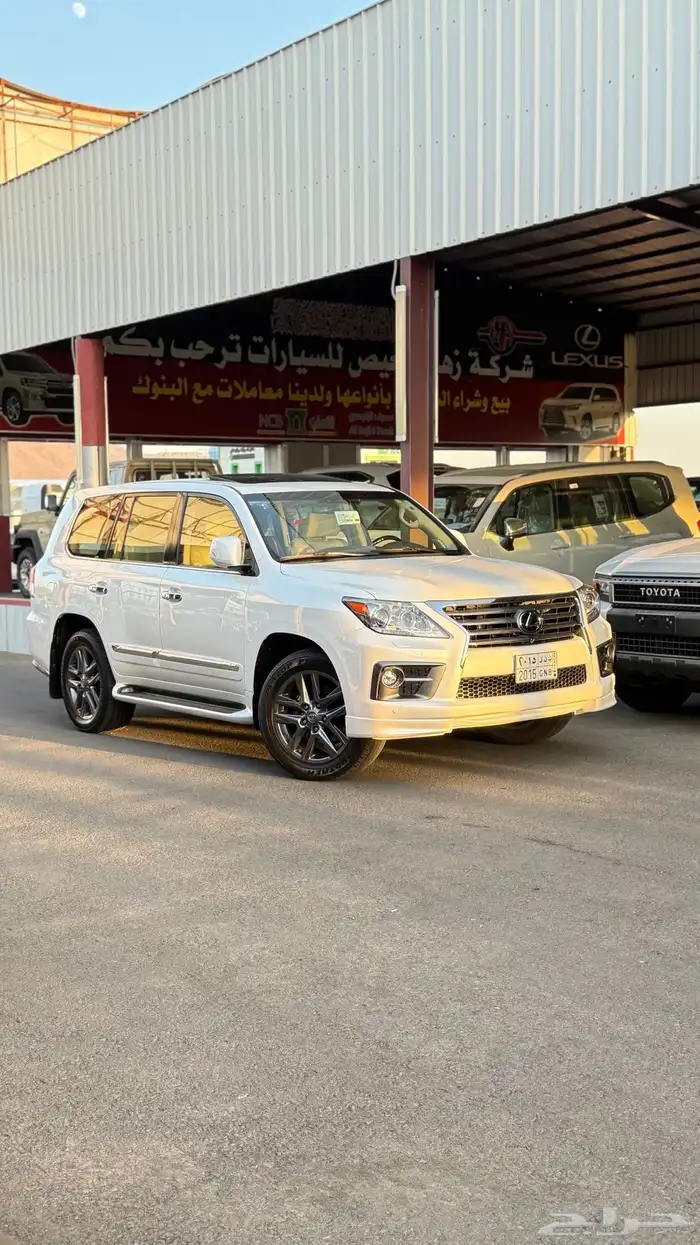 لكزس LX570موديل 2015 عداد61 1