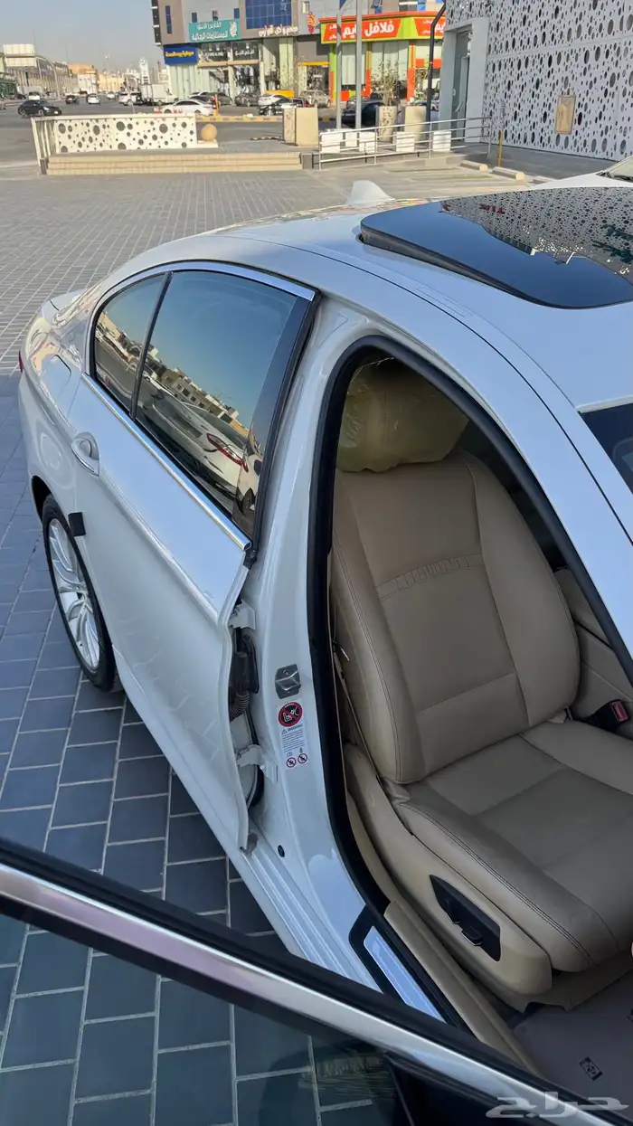 بي ام دبليو لاكجري 520   2015 BMW Luxury 24
