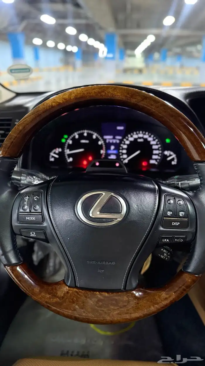 لكزس LS460L 2014 11