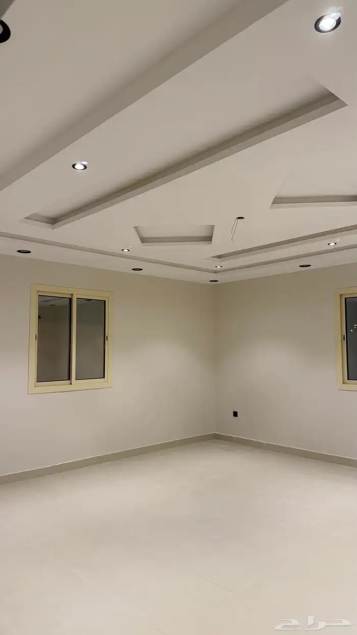 عماره للبيع دور وملحق حي الوسام 13