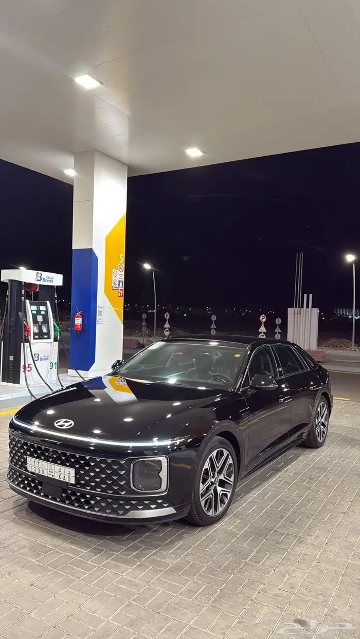 للبيع ازيرا 2024 بريميوم سعودي اسود 0