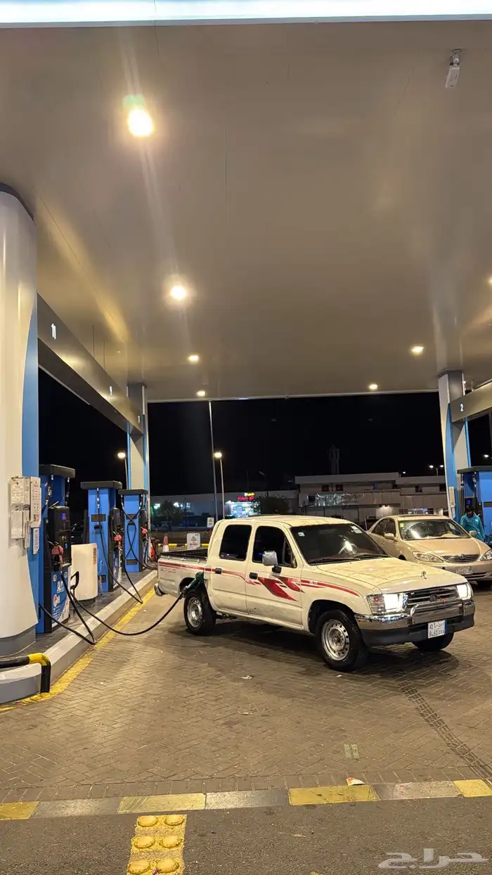هايلكس 2000 4