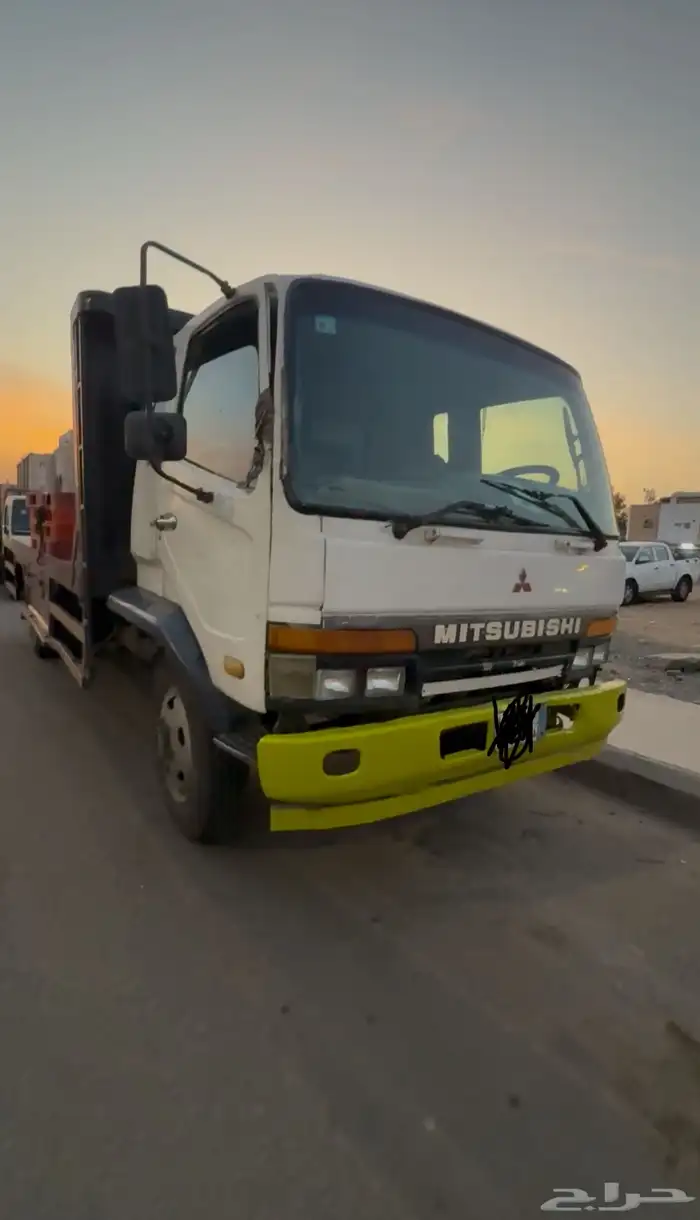 ميتسوبيشي دينا 0