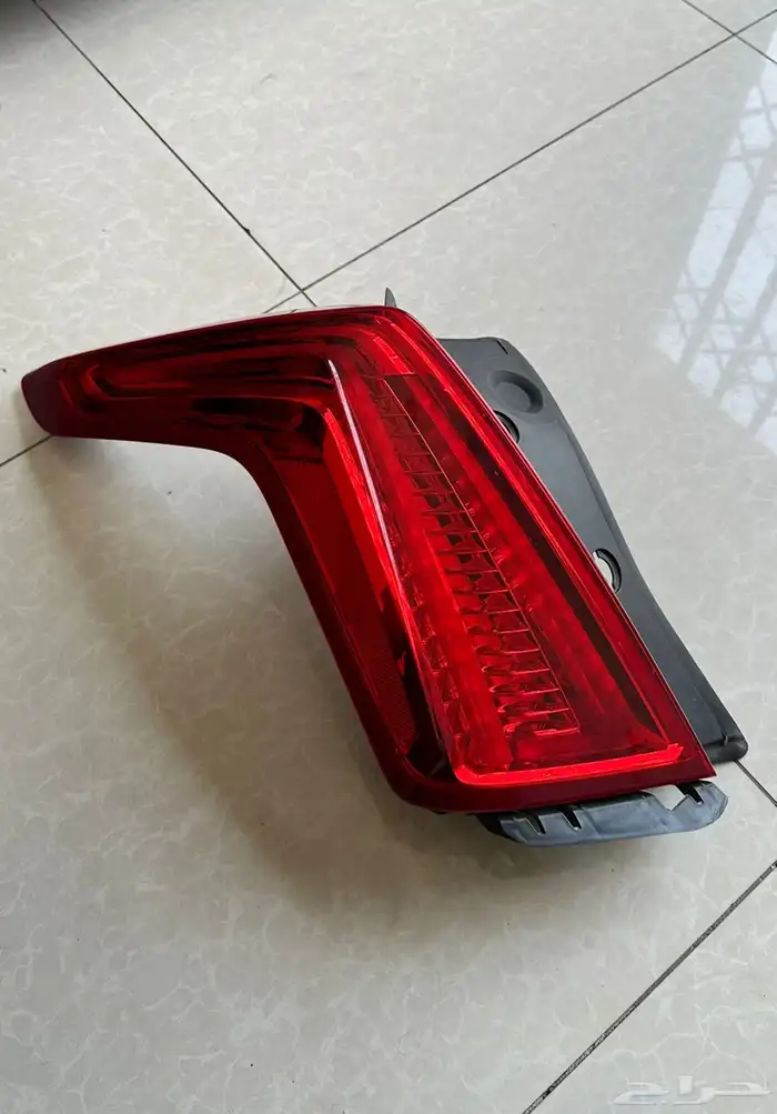 اسطب يسار xt5 1