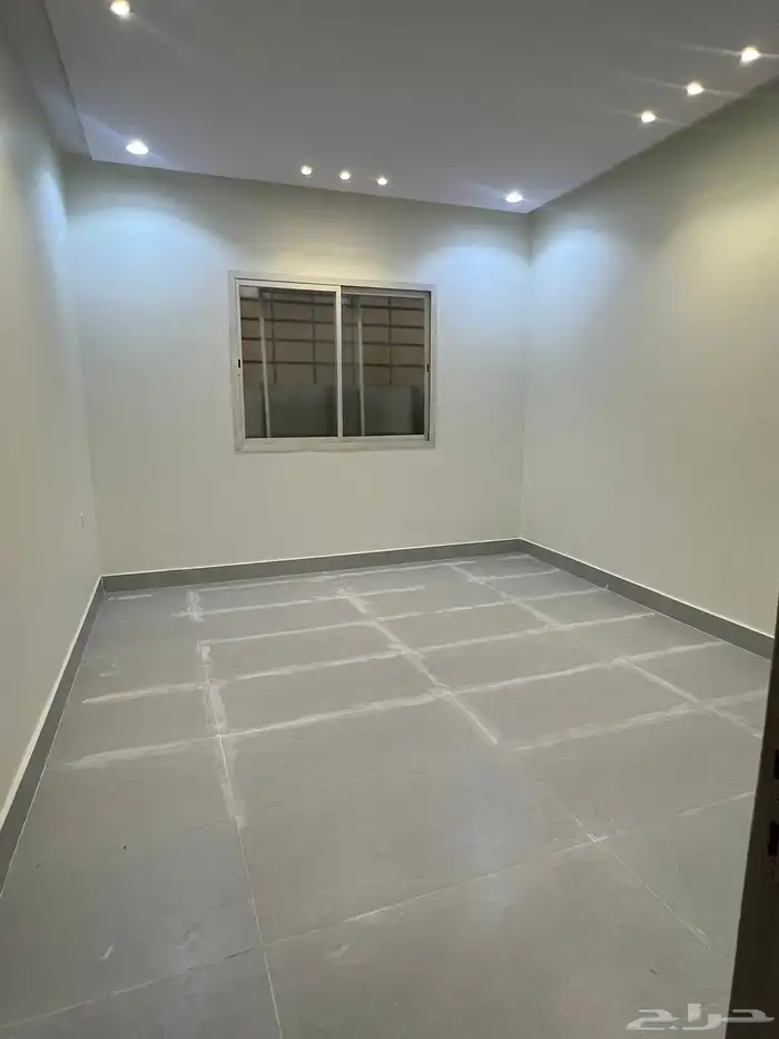 للبيع دور ارضي مجدد بالكامل الرياض حي الرمال 1.200.000 3