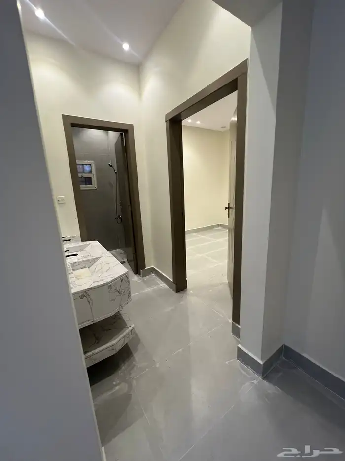 للبيع دور ارضي مجدد بالكامل الرياض حي الرمال 1.200.000 7